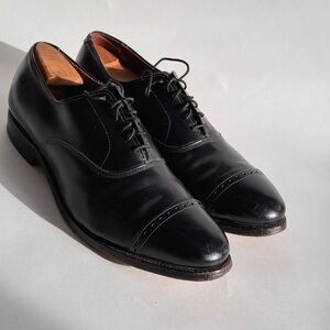 Allen Edmonds Fifth Avenue Cap Toe Oxford Dress Shoe in Black Leather
